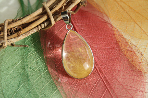 Pendentif en QUARTZ RUTILE