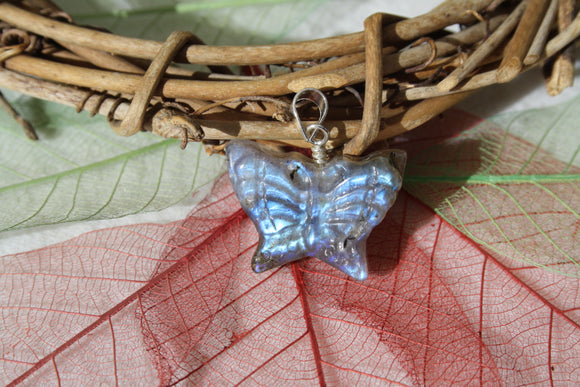 Pendentif LABRADORITE papillon