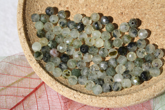 PREHNITE perles FACETTES 4 mm