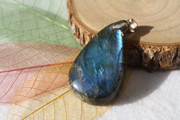 Pendentif en LABRADORITE