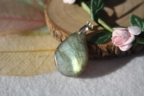 Pendentif LABRADORITE