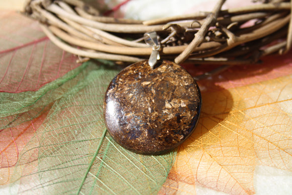 Pendentif en Bronzite